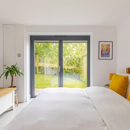 شقة Cosy Cotswolds Retreat Near Bath & Castle Combe كيبنهام المظهر الخارجي الصورة