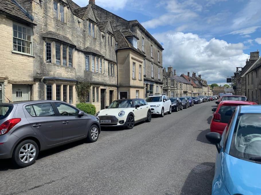 شقة Cosy Cotswolds Retreat Near Bath & Castle Combe كيبنهام المظهر الخارجي الصورة